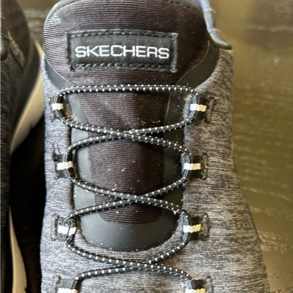 Skechers Women’s Slip-in Sneakers Size 8 - Picture 8 of 12